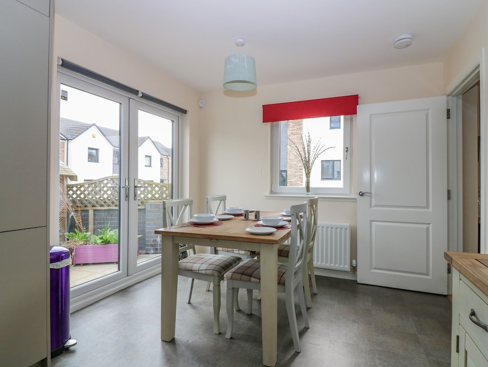 10 Goodhope Gardens