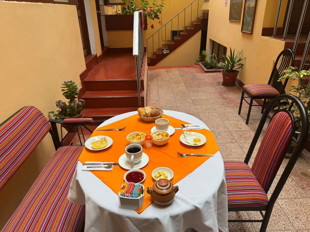 Huayna House Go