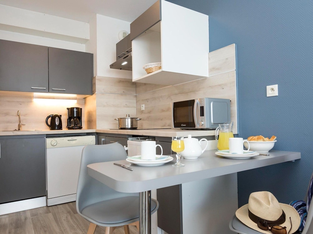 Apartment in La Rochelle Near the Beach