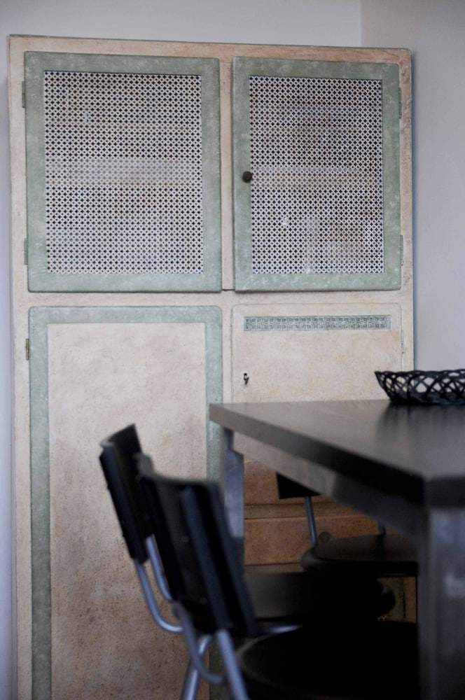 Charming Studio Apartment in Front of the Arno River