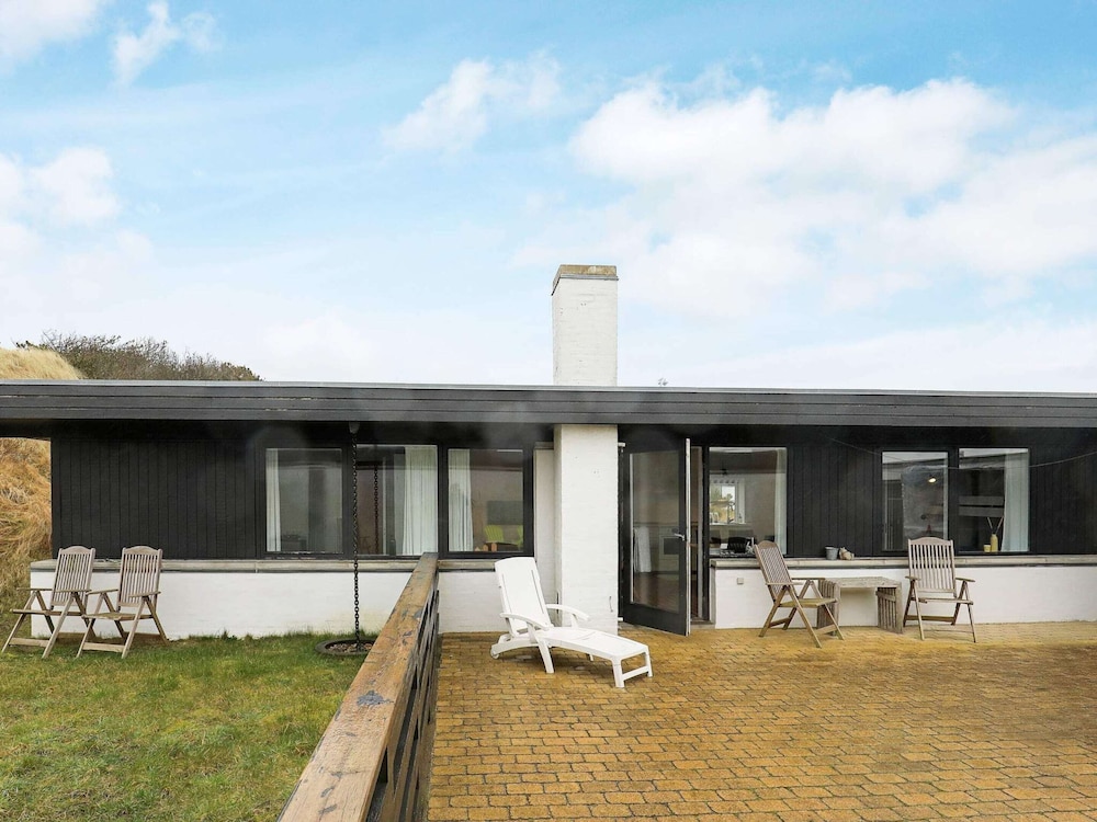 Secluded Dune Cottage-by Traum