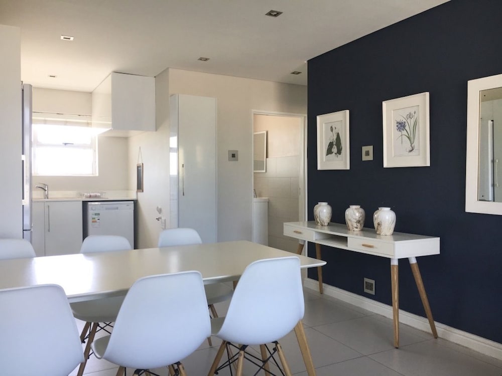Cascades 2 bed 'FRESH LOOK & GREAT VIEW'