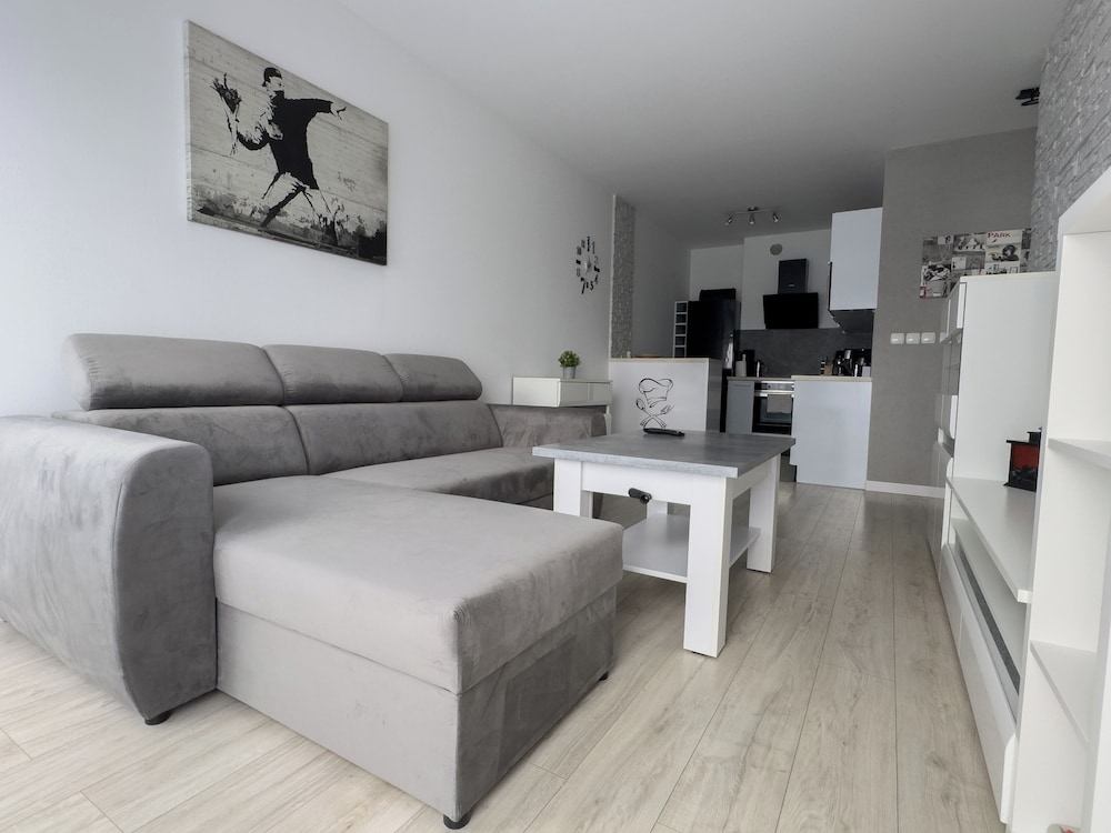 RentPlanet - Apartament przy Lotnisku