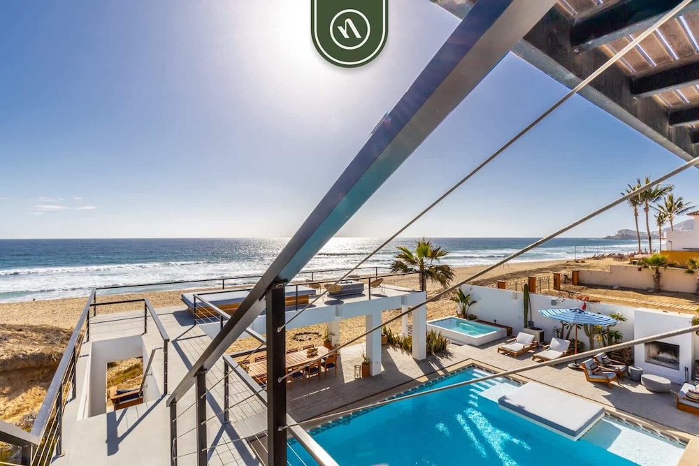 Oceanfront 10 BR Villa With Pool - Jacuzzi - Beach