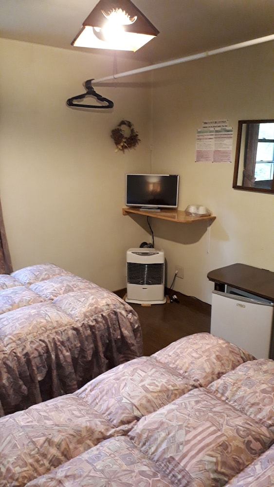 Pension & Restaurant Bistare Kana