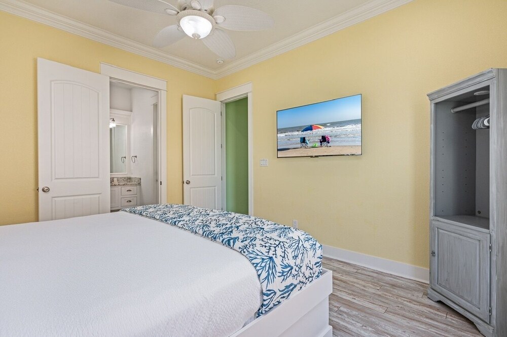 #just Beachy 3 Bedroom Home view 4