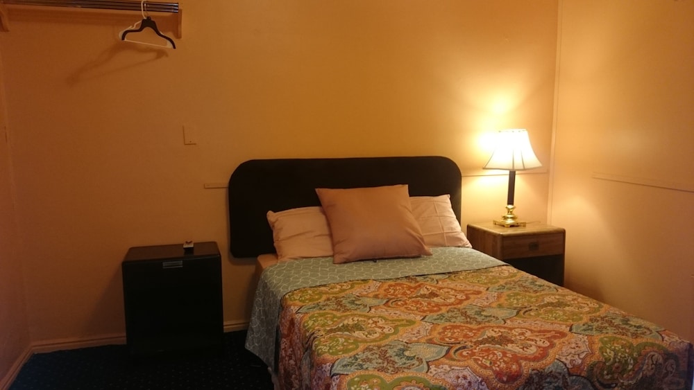 Pillow Talk Motel
