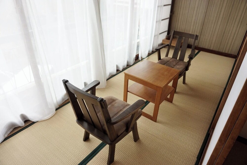 Azamian Atami