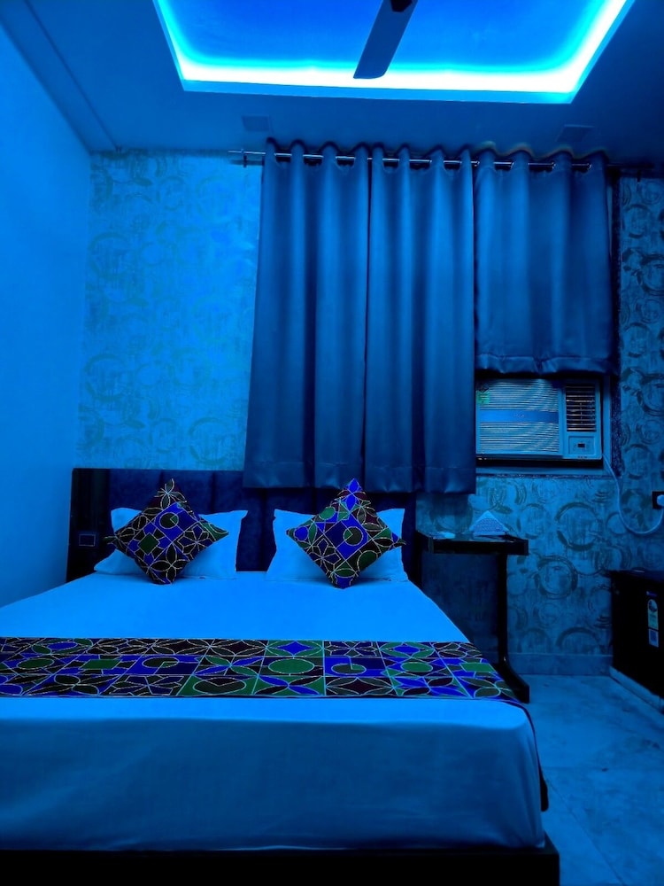 Hotel Shiv Grand SV