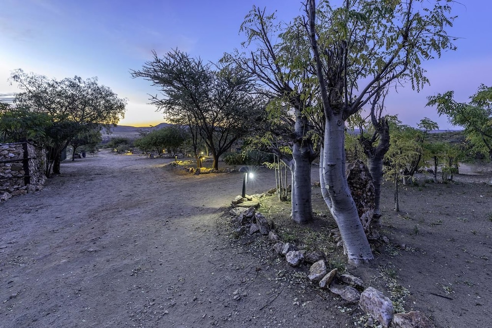 Trans Kalahari Inn