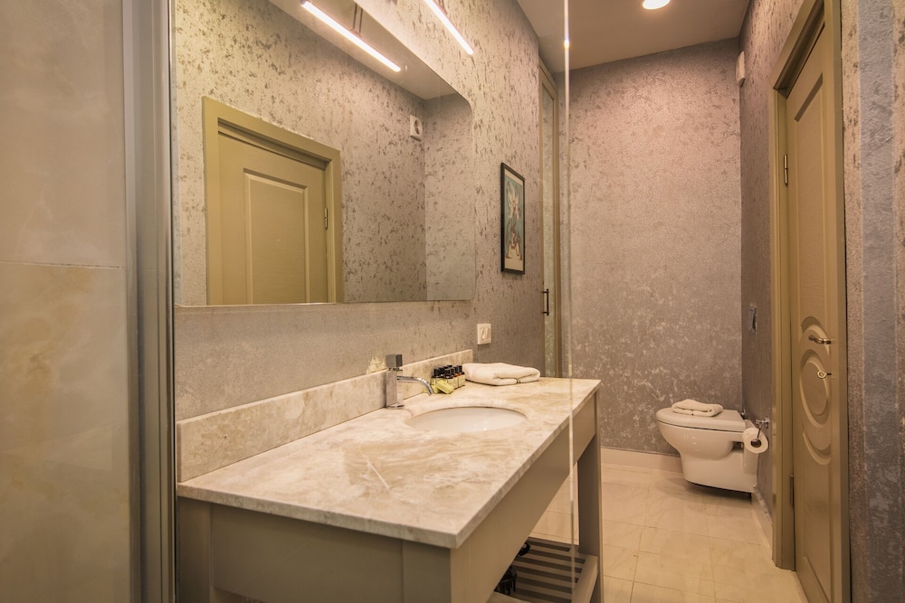 Layla Gocek - Yetişkinlere Özel - Image 73