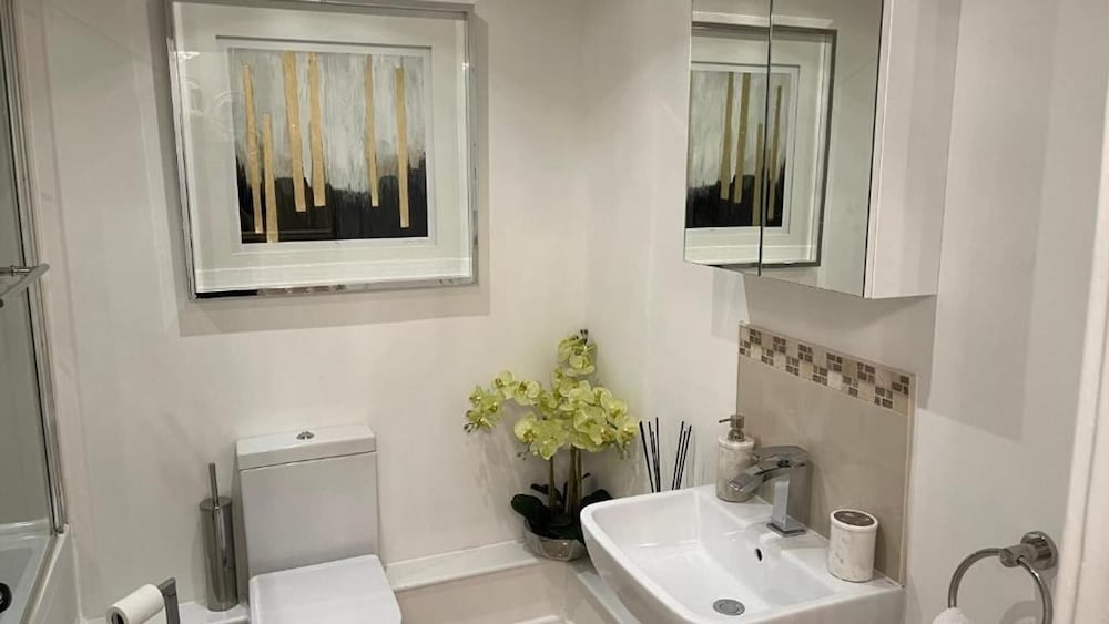 2 Bed 'cosy Cottage' Central Bawtry High End Decor