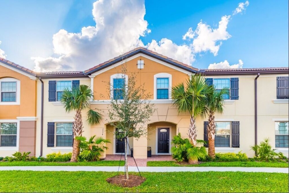 Beautiful Windsor Villa - Image 1