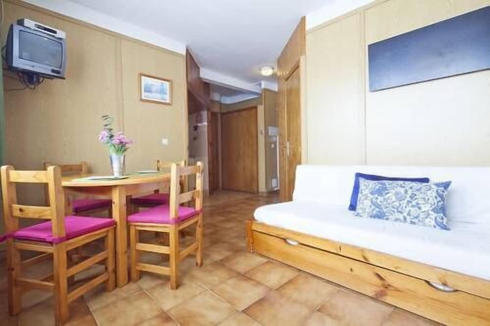 Apartamentos Sapporo