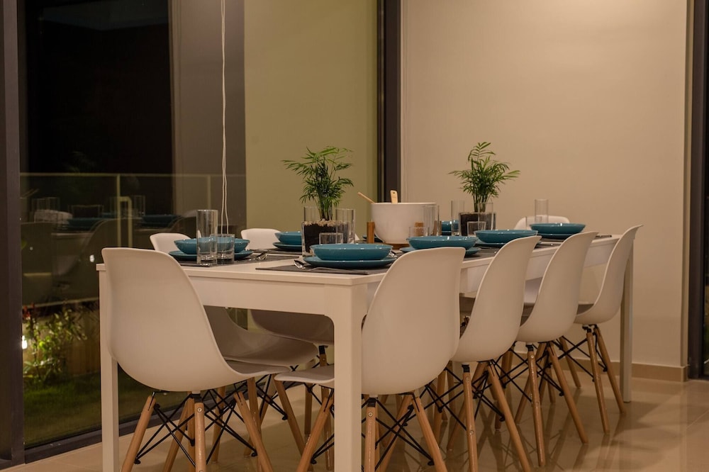 Luxury Villa Glass - 200 Meters From The Beach no6 view 2