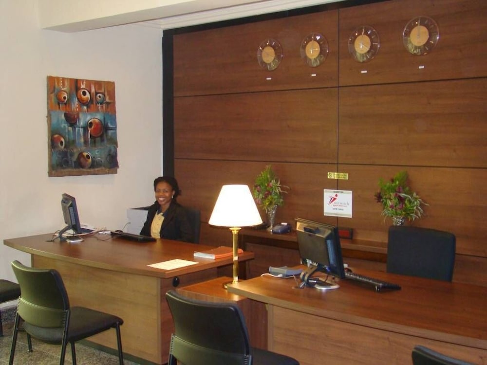 520 Hotels Asdam Lodge view 2