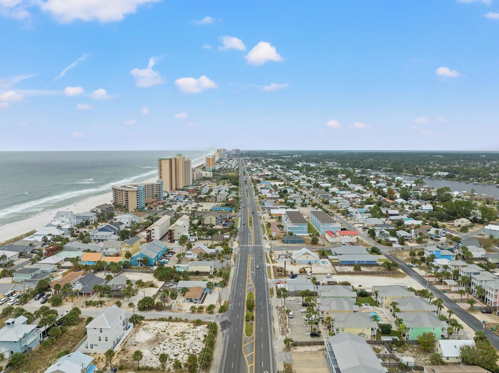 Sago by the Sea: 2-bed, 2.5-bath Retreat Steps From the Beach, Sleeps 7!