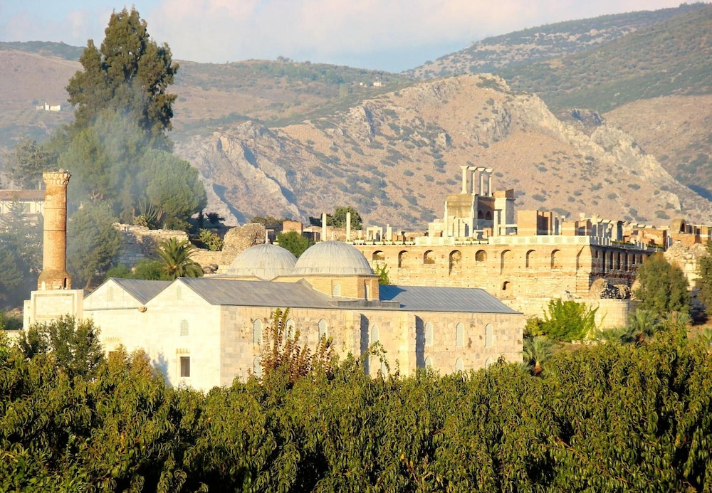 Homeros Pension & Guesthouse