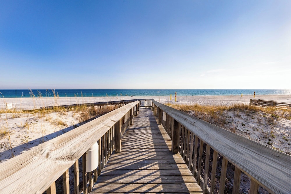 Seaside Beach & Racquet Club 2207