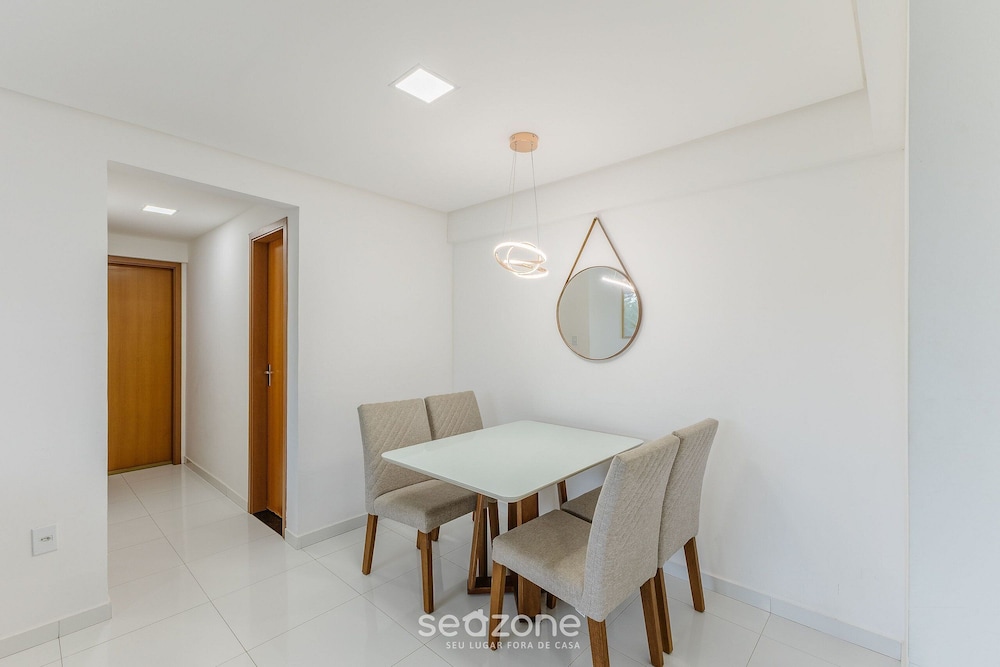 Apartment in Building With Swimming Pool Blt0007
