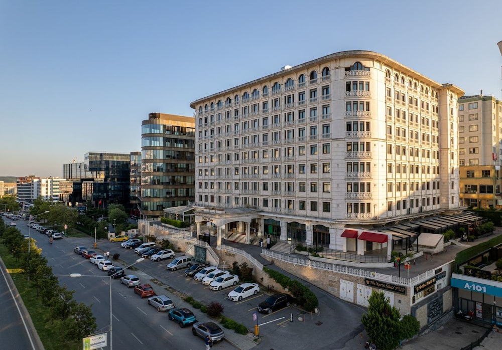 Elits Suits - Image 34