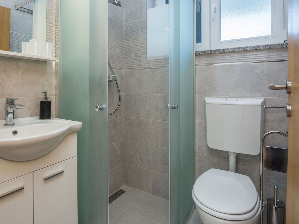 Apartment on Vir Island Near Sandy Beaches