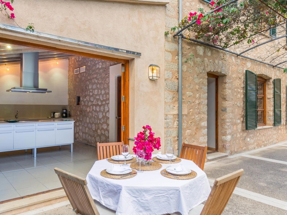 Beautiful Mallorcan Villa With Pool in Soller