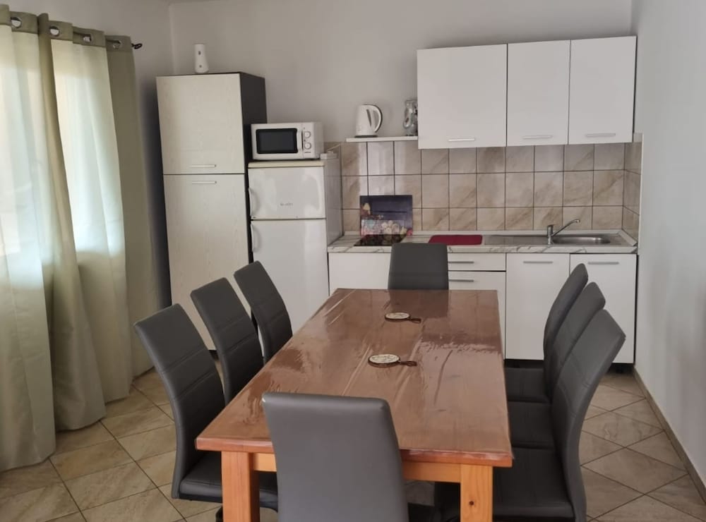 Apartments Marija Sukošan
