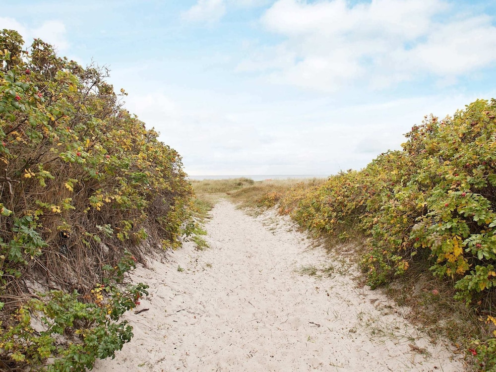 Beachfront Bliss - By Traum Ferienwohnungen view 2