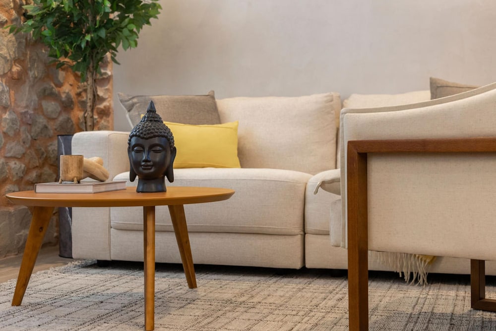 The Gentile Condo by Acomodo Casco Viejo
