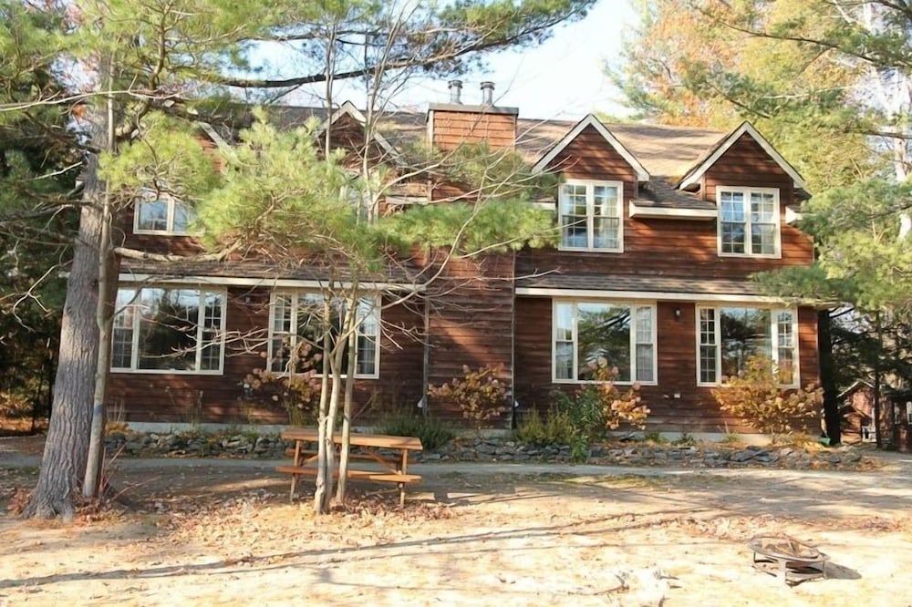 Patterson Kaye Resort on Lake Muskoka
