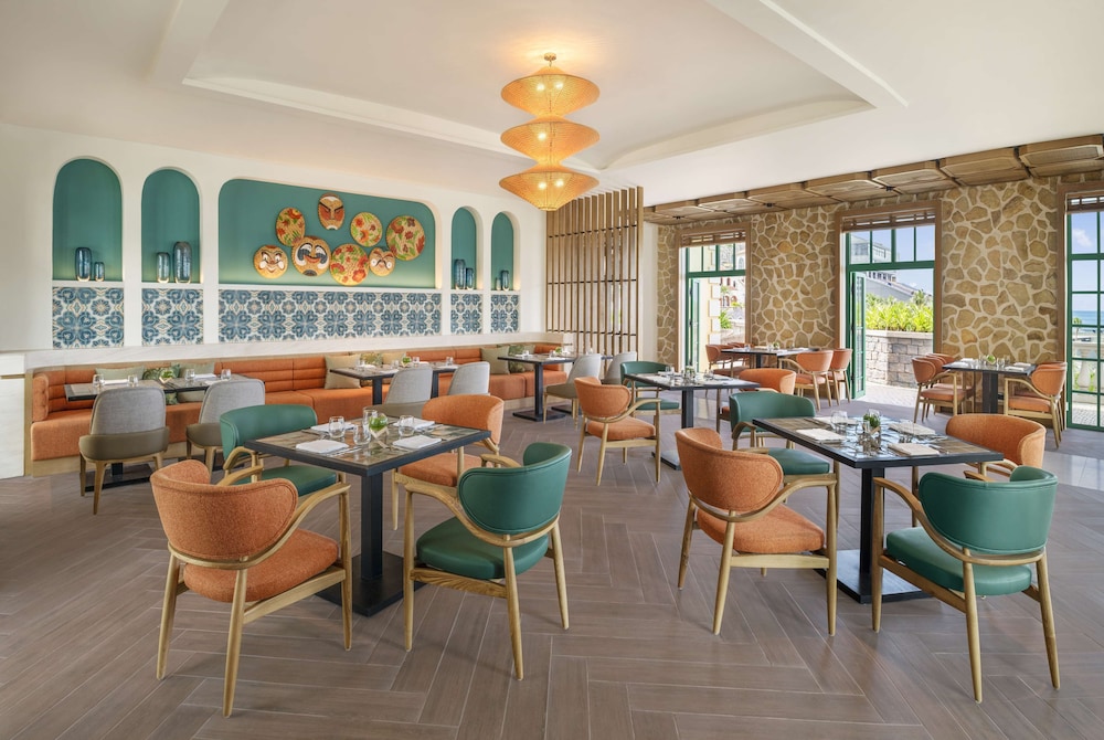 La Festa Phu Quoc, Curio Collection By Hilton 68