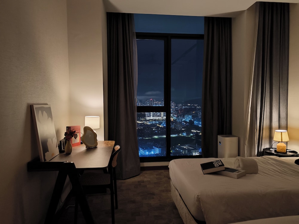 Expressionz KLCC By Laze Home