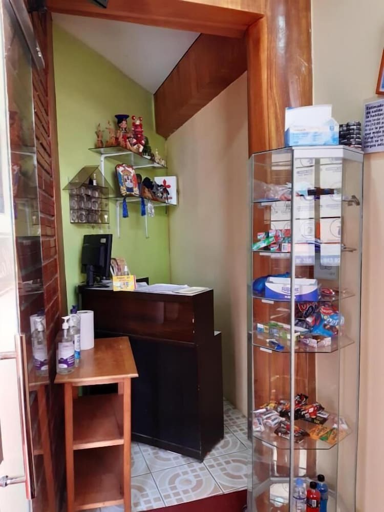 HOSTAL VISTA AL LAGO TITICACA PUNO