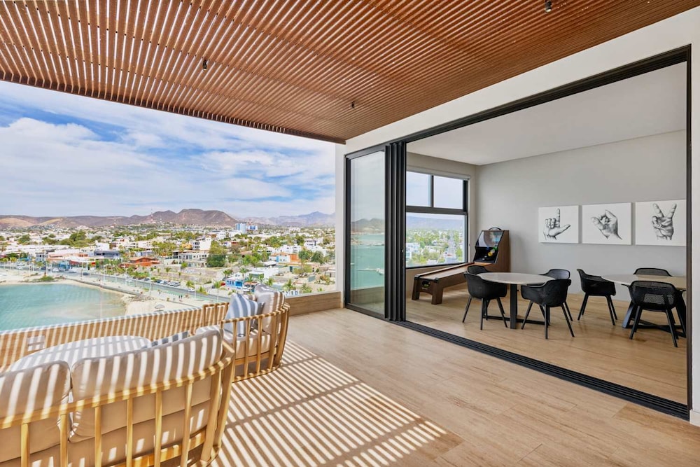 Live Aqua Private Residences La Paz
