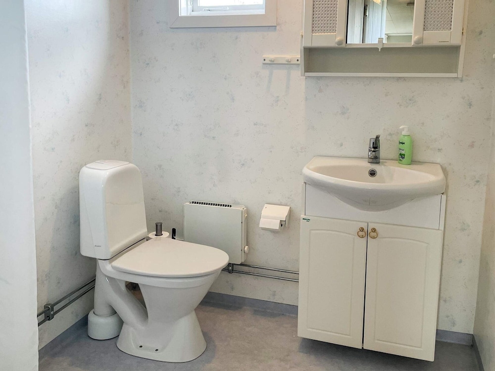 4 Person Holiday Home in Lottorp