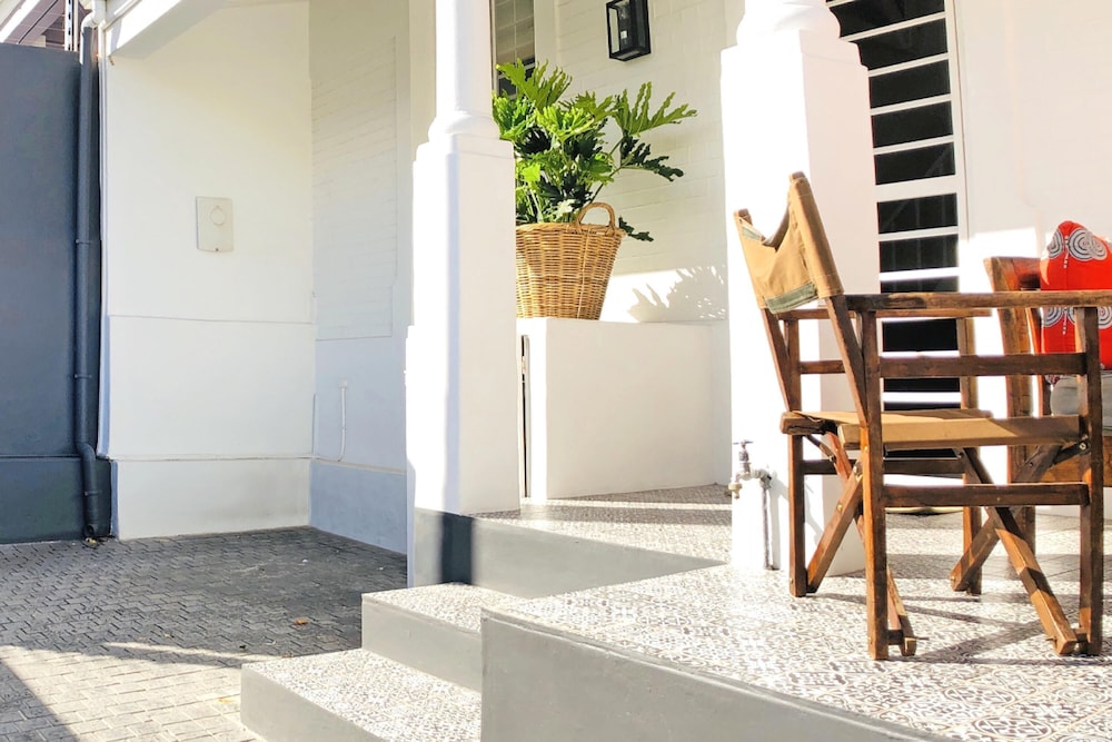 No 16 - Sea Point Row House