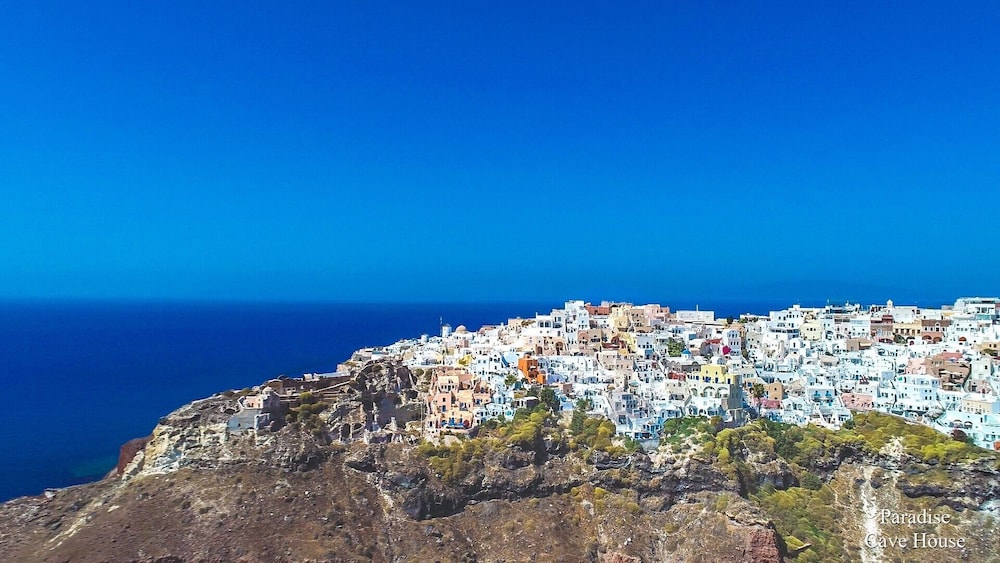 Santorini Paradise