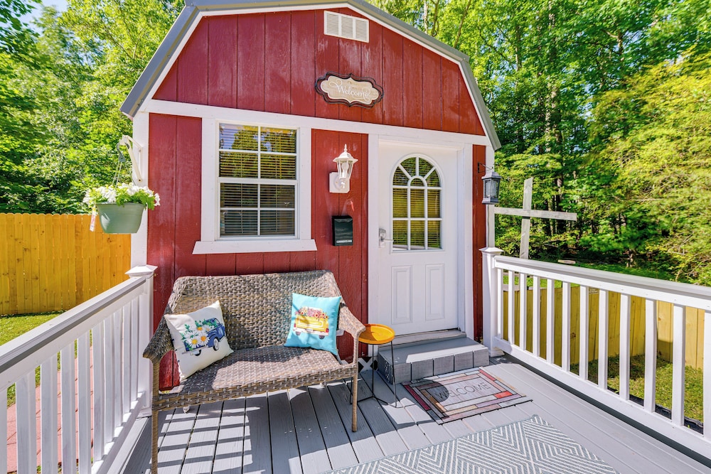 Pet-friendly Raleigh Tiny Home w/ Patio