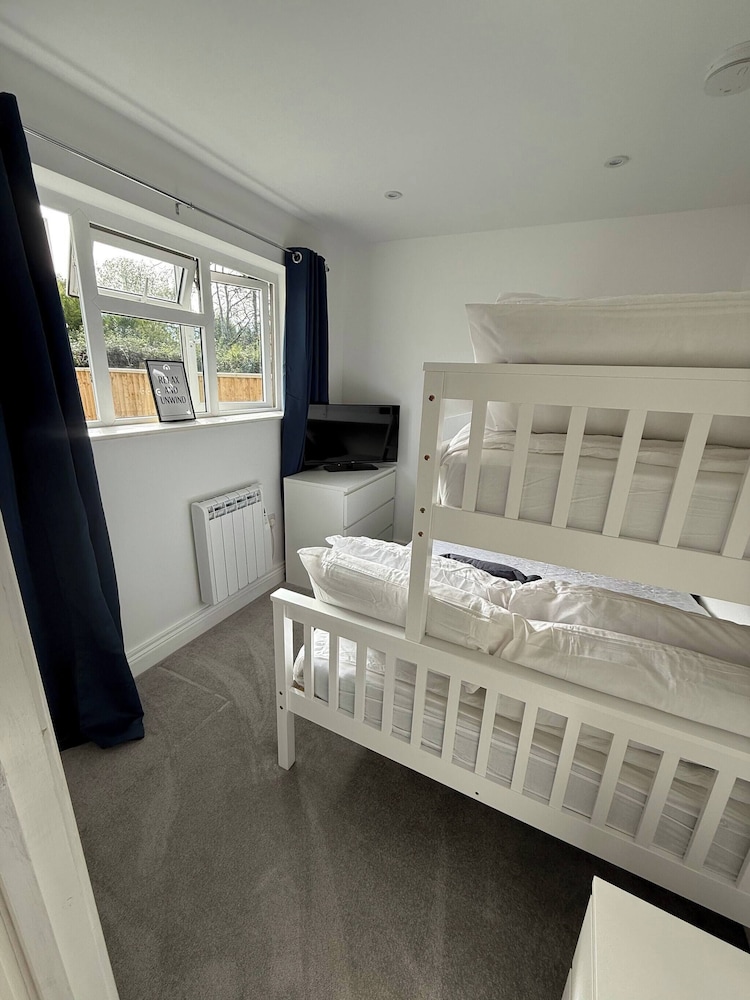 Charming Bungalow in Picturesque Silton Village
