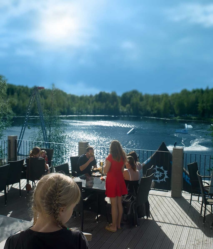 Hotel Wake Valley Camping - Image 1