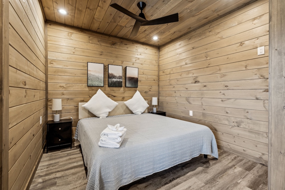 Jerne To The Top 4 Bedroom Cabin