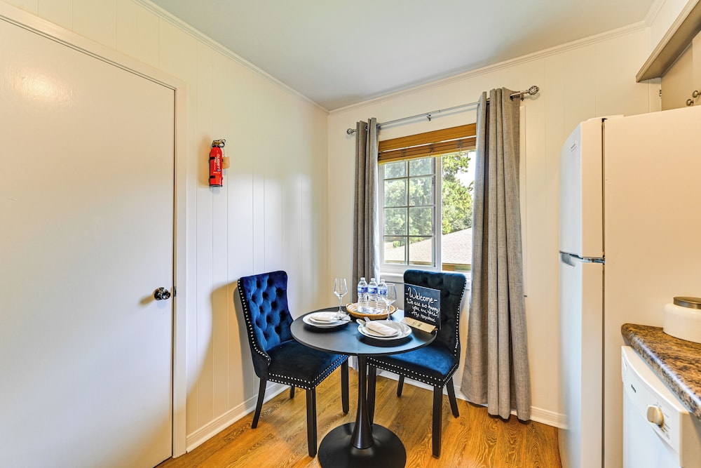 2 Mi to Historic Dtwn Nacogdoches: Cozy Apartment!