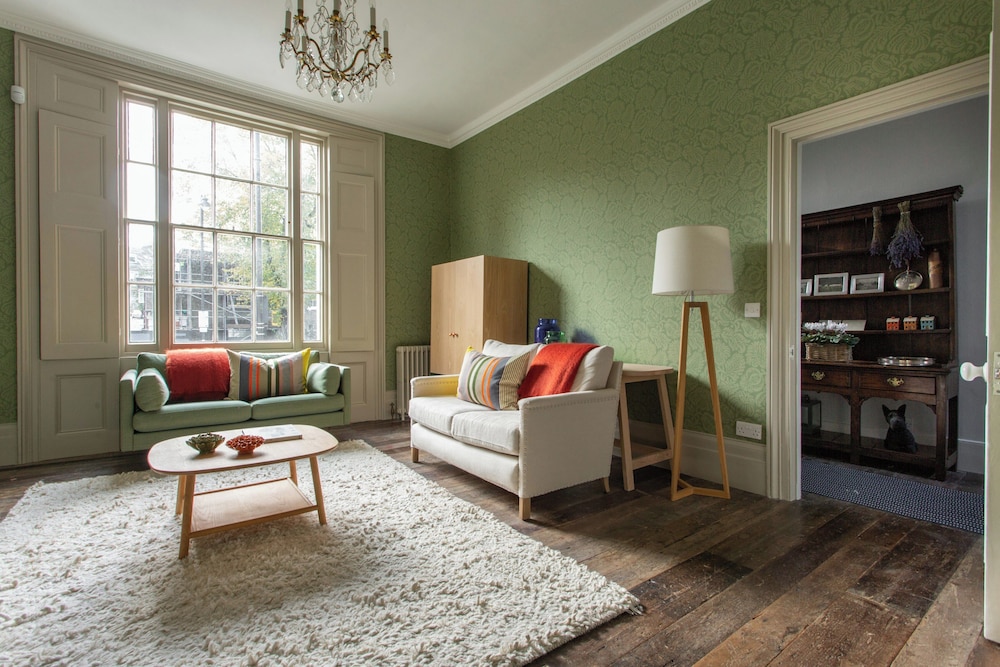 Canonbury Park North II by Onefinestay