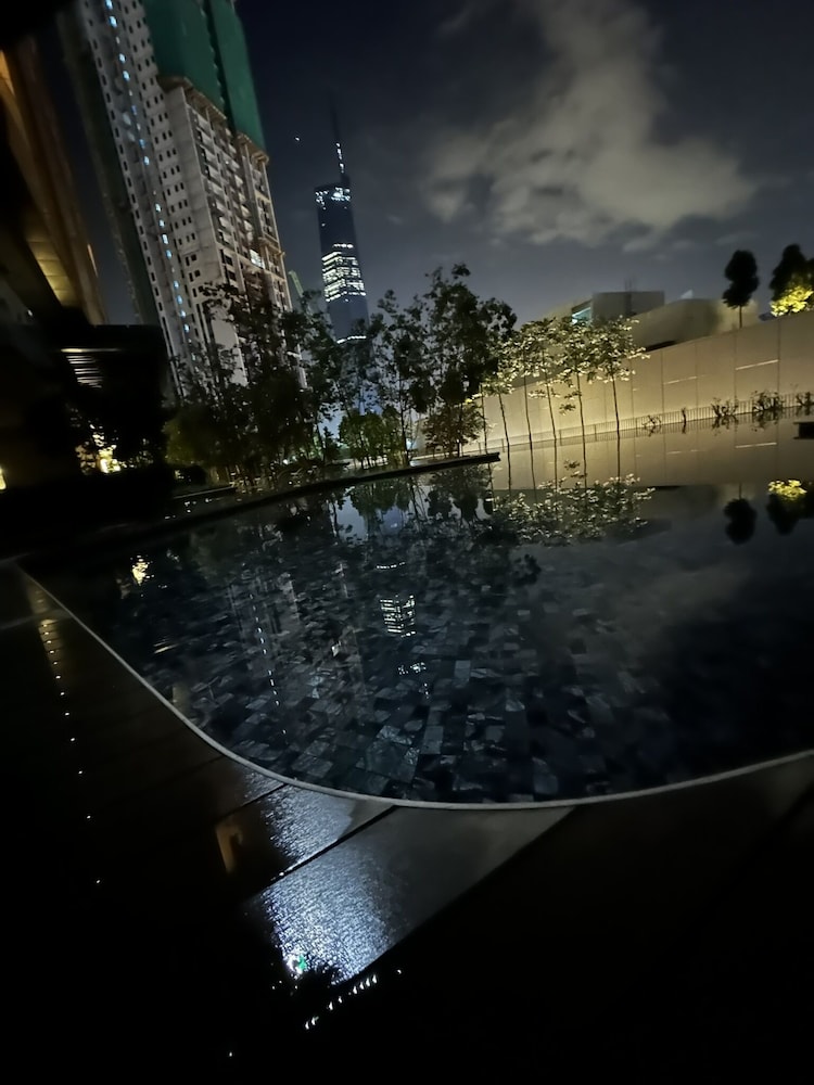 Lucentia Residence by Moonlight Park