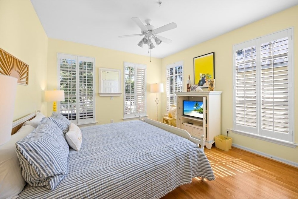 Summer Breeze 7 Bedroom Home