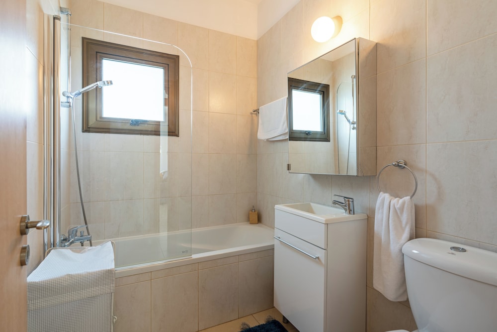 Lumina 2-BR Villa and Pool in Ayia Napa