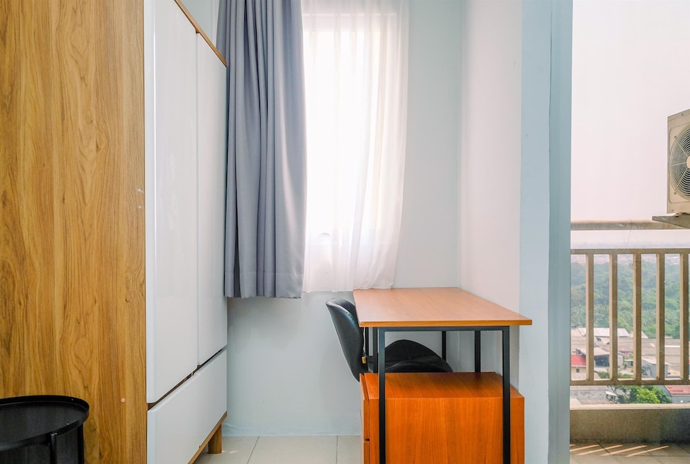 Elegant Studio Near Senayan And Pondok Indah At Pakubuwono Terrace Apartment
