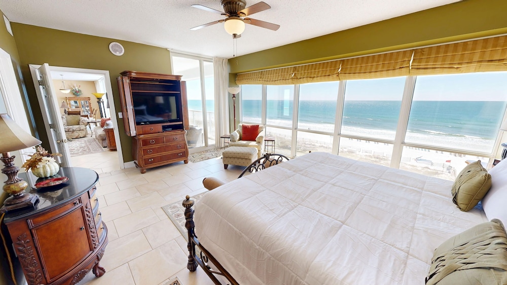 Oceania 504 3 Bedroom Condo