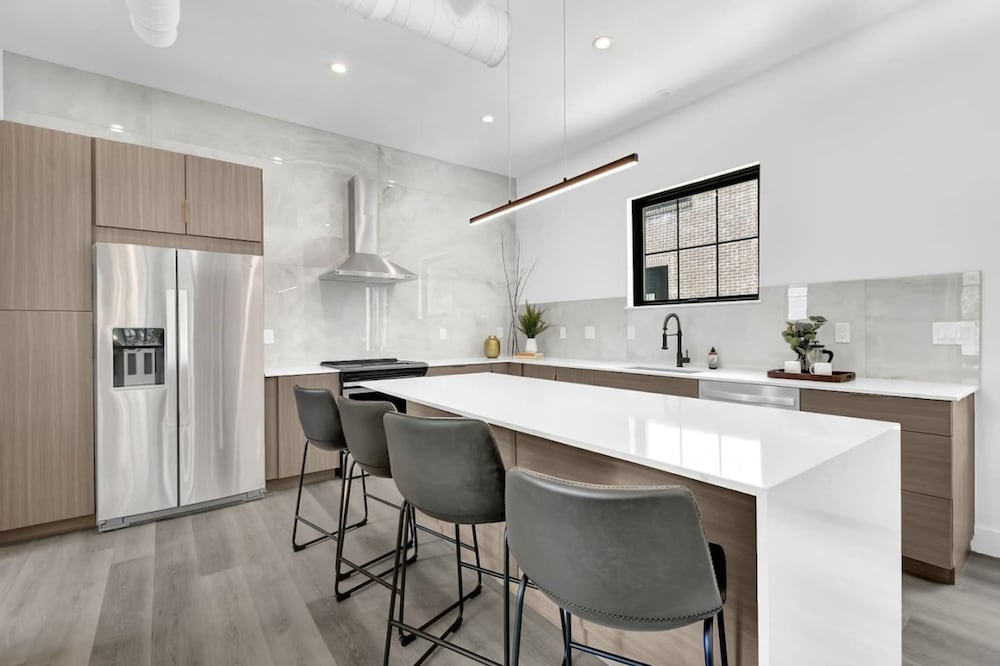 Stylish Getaway -columbus-3 Bedroom Masterpiece
